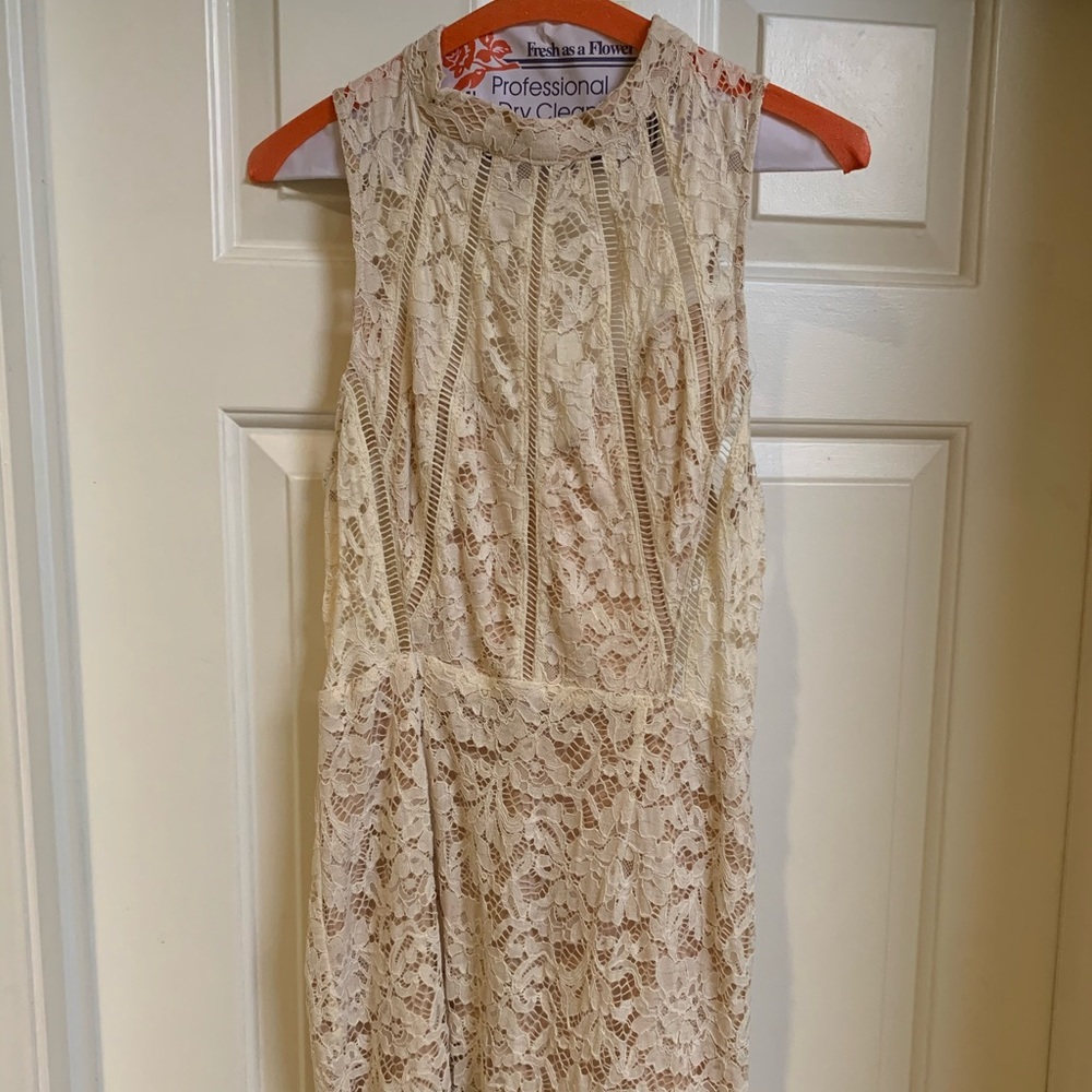 Cream lace bodycon dress